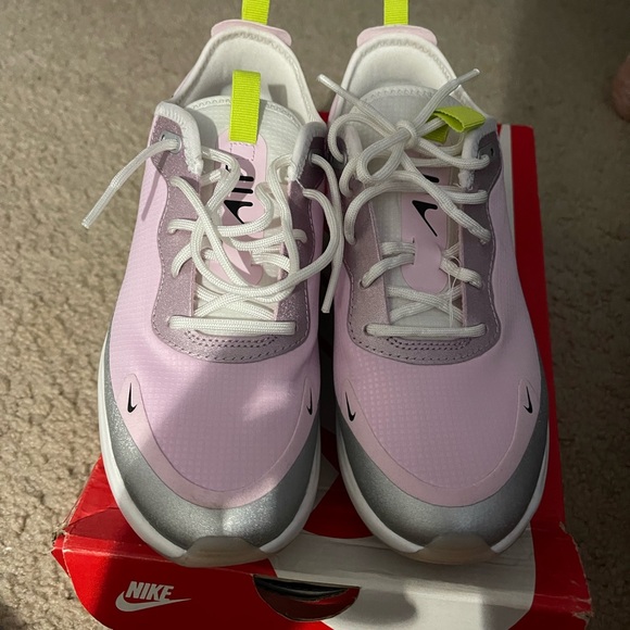 Shoes - Picture 1 of 3